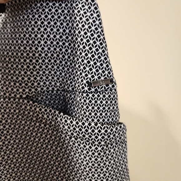 S.C. & CO. Flat Front Tummy Control mini skort size XXL - Picture 9 of 11